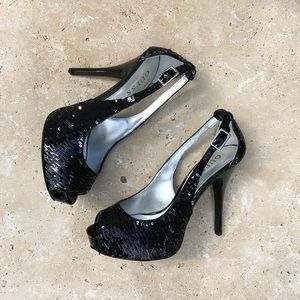 GUESS black sequined peep-toe dressy platforms